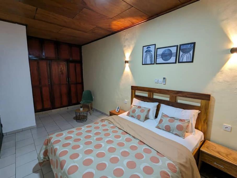 Appartement Meuble Yaoundé Extérieur photo